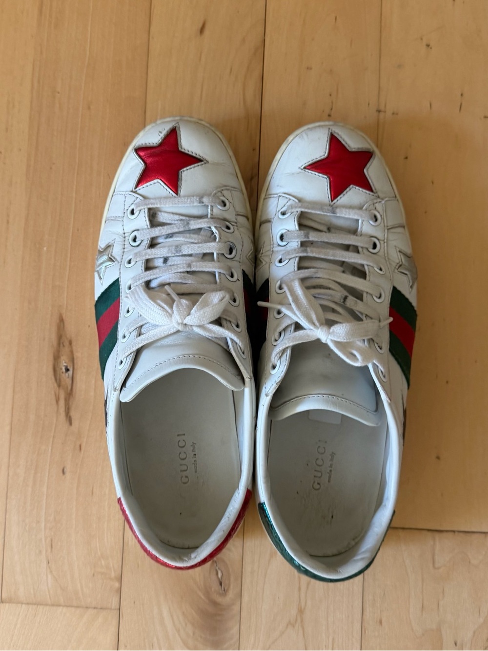 Gucci White Leather Sneakers with Red Star & Green-Red Web